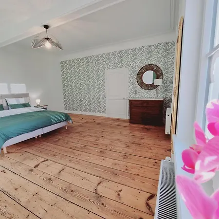 Maison De Maitre Avec Jardin, Baby-foot, Proche De Cassel Et Plages Du Nord, Inclus ! - Fr-1-510-220 * Arneke