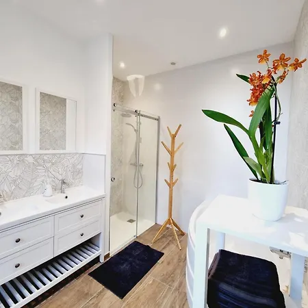 Maison De Maitre Avec Jardin, Baby-foot, Proche De Cassel Et Plages Du Nord, Inclus ! - Fr-1-510-220 Casa de Férias Arneke