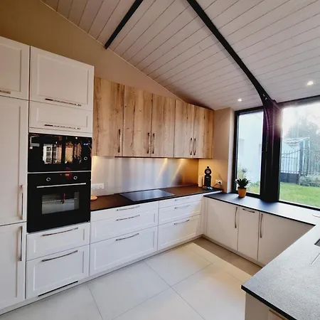 Maison De Maitre Avec Jardin, Baby-foot, Proche De Cassel Et Plages Du Nord, Inclus ! - Fr-1-510-220 Casa de Férias