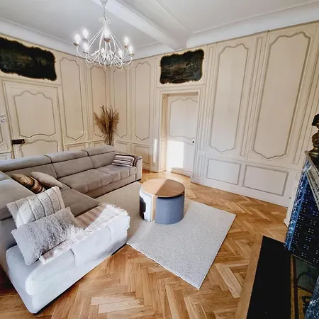 Maison De Maitre Avec Jardin, Baby-foot, Proche De Cassel Et Plages Du Nord, Inclus ! - Fr-1-510-220 Arneke