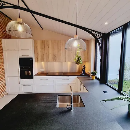 Casa de Férias Maison De Maitre Avec Jardin, Baby-foot, Proche De Cassel Et Plages Du Nord, Inclus ! - Fr-1-510-220 Arneke